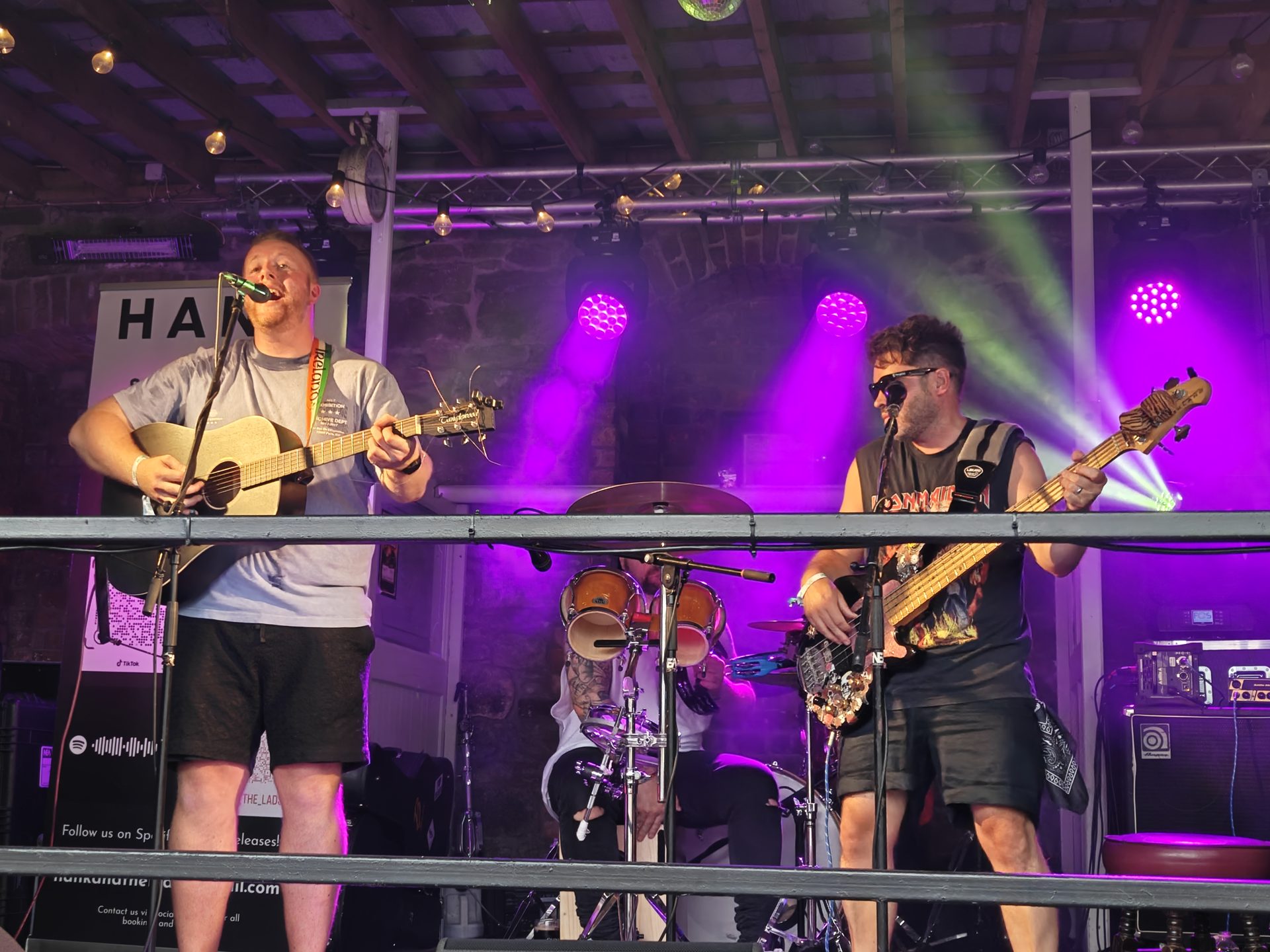 Hank & The Lads performing live